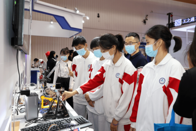 2021世界機器人大會 小小發明家閃耀科技舞臺